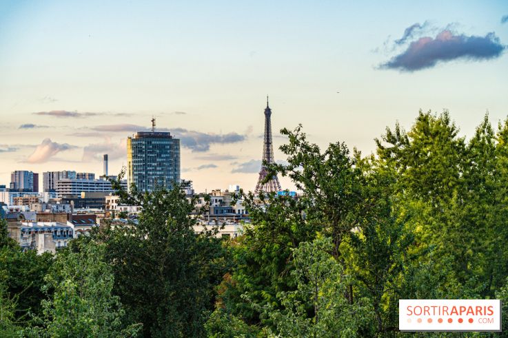 La terrasse dans un jardin avec vue Tour Eiffel du Marguerite 1606 au Domaine de la Reine Margot -  A7C1355