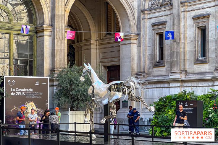 ZEUS, cheval métallique de la cérémonie d'ouverture des JO de Paris 2024 à l'Hôtel de Ville - image00025