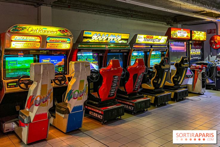 Musée Pop Central - voitures de cinéma et arcades vintage