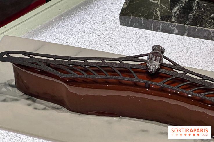 La Bûche de Noël 2024 du Royal Monceau Raffles Paris par Yazid Ichemrahen et Alexandre Favre - image00002