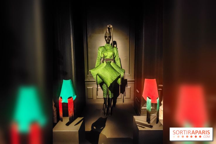 Stephen Jones, chapeaux d'artistes : l'exposition insolite et créative se dévoile au Palais Galliera - IMG20241017102434