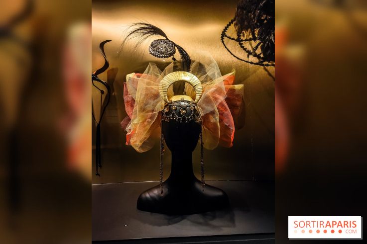 Stephen Jones, chapeaux d'artistes : l'exposition insolite et créative se dévoile au Palais Galliera - IMG20241017101138