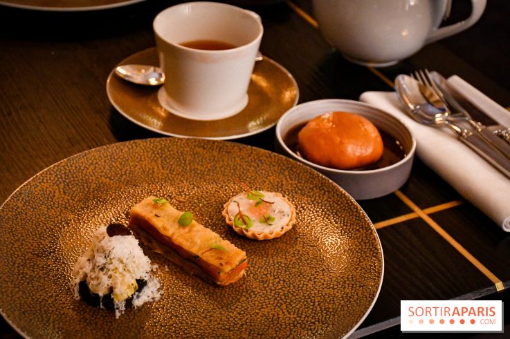 Le Tea Time de l'Hôtel du Prince de Galles à Paris par Hélène Kerloeguen