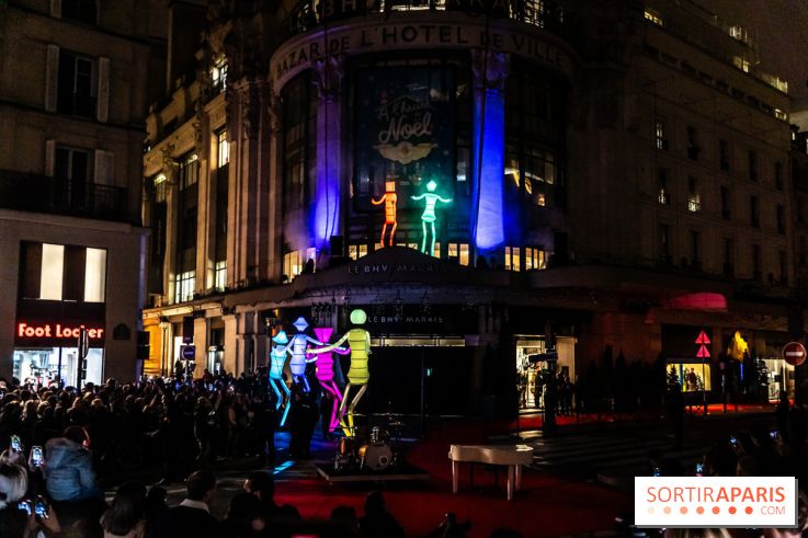 Inauguration des vitrines et décorations de Noël du BHV Marais 2024 avec Léna Mahfouf, Adriana Karembeu et Marc Lavoine -  A7C5954