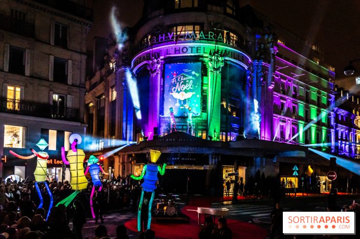 Inauguration des vitrines et décorations de Noël du BHV Marais 2024 avec Léna Mahfouf, Adriana Karembeu et Marc Lavoine -  A7C6015