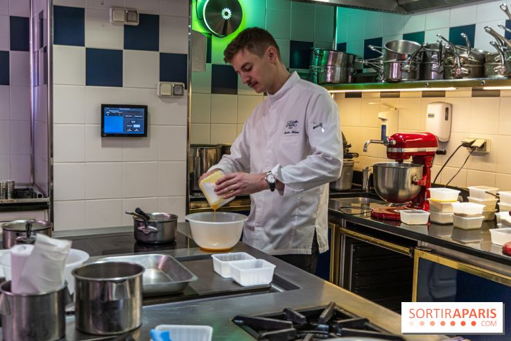 Cours de cuisine au Ritz : la bûche de Noël 2024 -  A7C6204