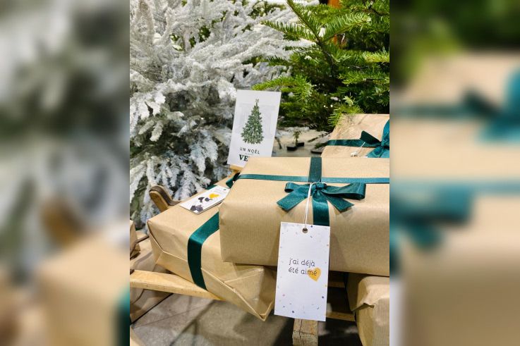 Un marché de Noël insolite dans 19ème : venez trouver des pépites en secondes mains - PHOTO 2024 11 26 20 25 46