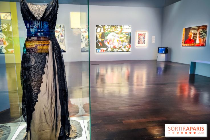 Exposition Faits divers : quand l'art contemporain raconte le crime au MAC-VAL - photos
