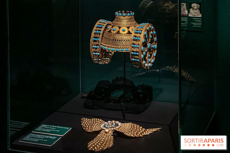 Bijoux de scène de l'Opéra de Paris : l'exposition de parures merveilleuses au Palais Garnier - IMG 2532