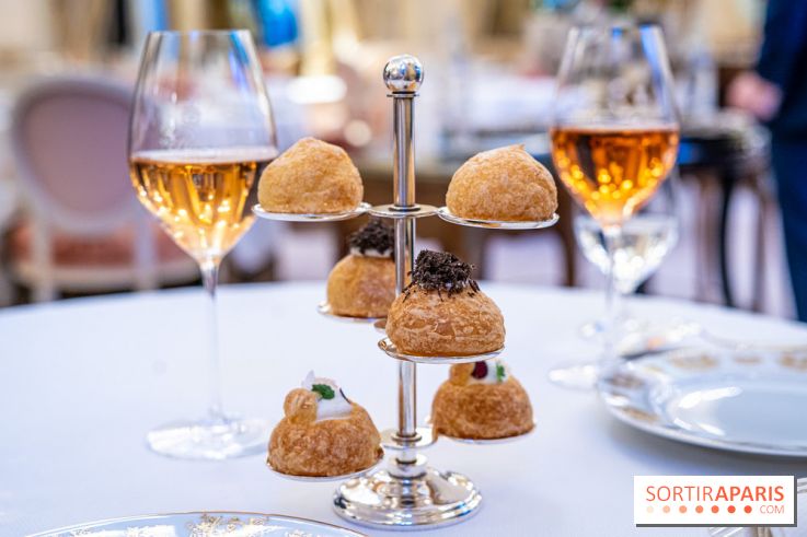 Le tea time Impérial de Noël du Ritz Paris, l'expérience exceptionnelle - les photos -  gougères