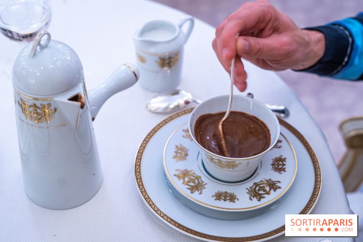 Le tea time Impérial de Noël du Ritz Paris, l'expérience exceptionnelle - les photos -  chocolat chaud