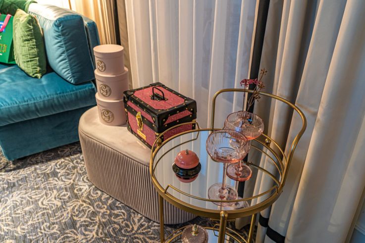 La magie de Wicked à l'Hôtel du Louvre, l'univers du Magicien d'Oz dans les suites Hyatt World Europe