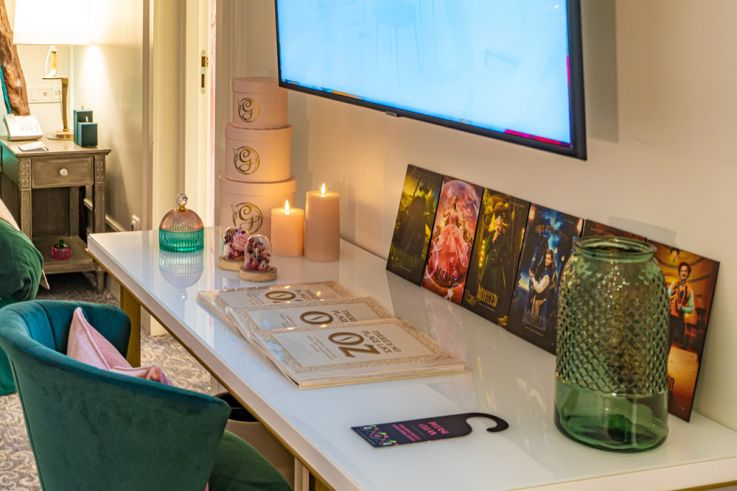 La magie de Wicked à l'Hôtel du Louvre, l'univers du Magicien d'Oz dans les suites Hyatt World Europe -  A7C8686