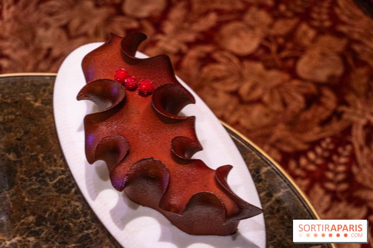 Le salon de thé de Noël du George V pour une pause gourmande - les photos  -  bûche de Noël