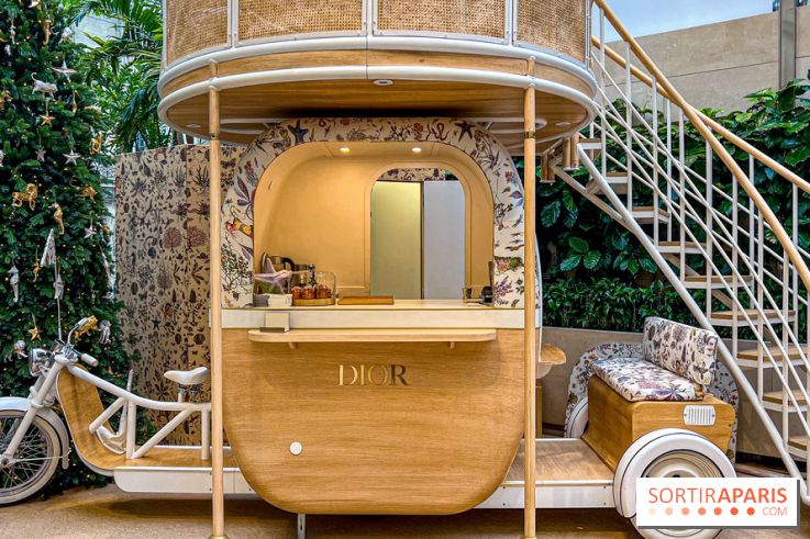 Le café éphémère Dior pour Noël 2024