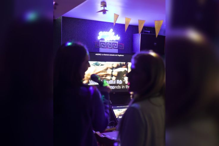 Etoile Gourmet Paris, une cuisine asiatique raffinée et traditionnelle avec le meilleur du Karaoké