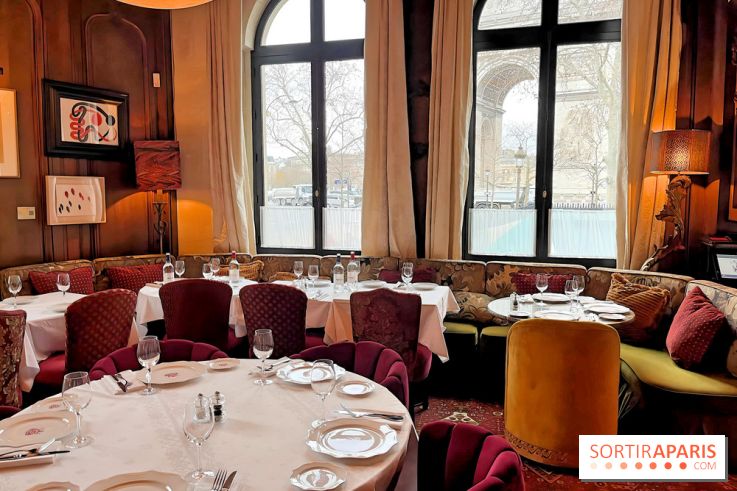 Victoria Paris, le resto festif au pied de l'Arc de Triomphe