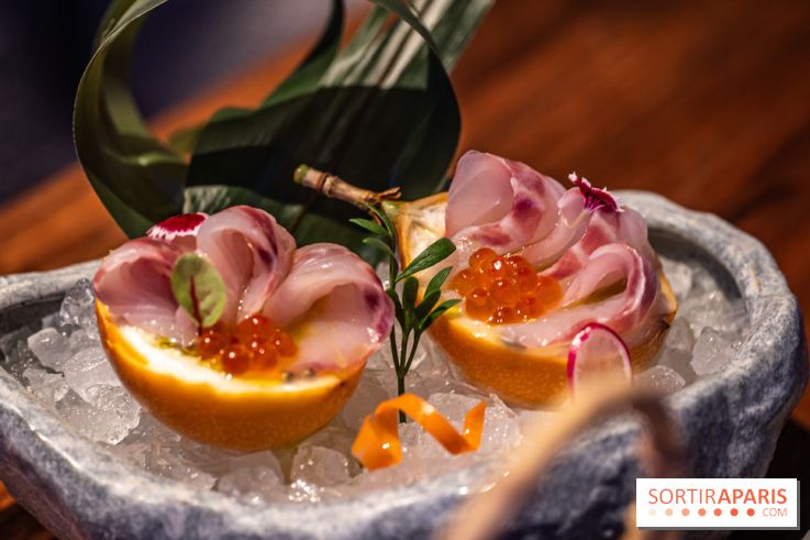 Pink Koï Paris - restaurant japonais -  Suzuki Passhonfurutsu, bar cru mariné dans un fruit de la passion