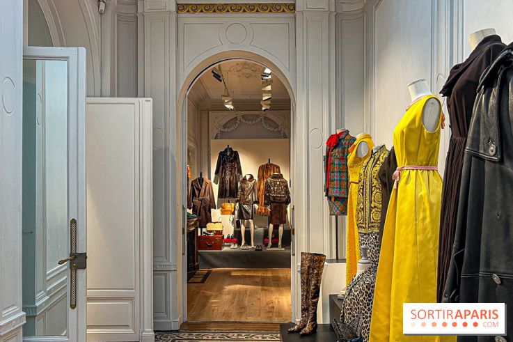 Exposition de la Collection Didier Ludot chez Bonhams Cornette de Saint Cyr - IMG 8731 jpg