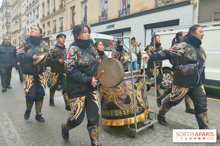 Défilé du Nouvel An Lunaire-Chinois Faubourg Saint-Honoré  - fotor 1738762196295