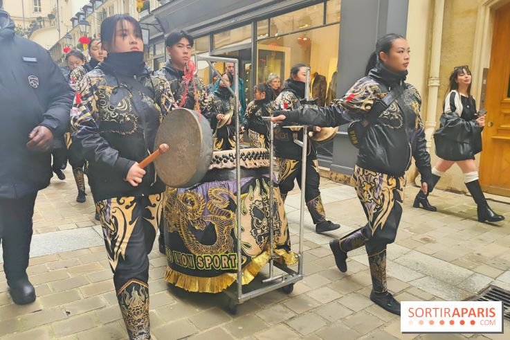 Défilé du Nouvel An Lunaire-Chinois Faubourg Saint-Honoré  - fotor 1738762066395