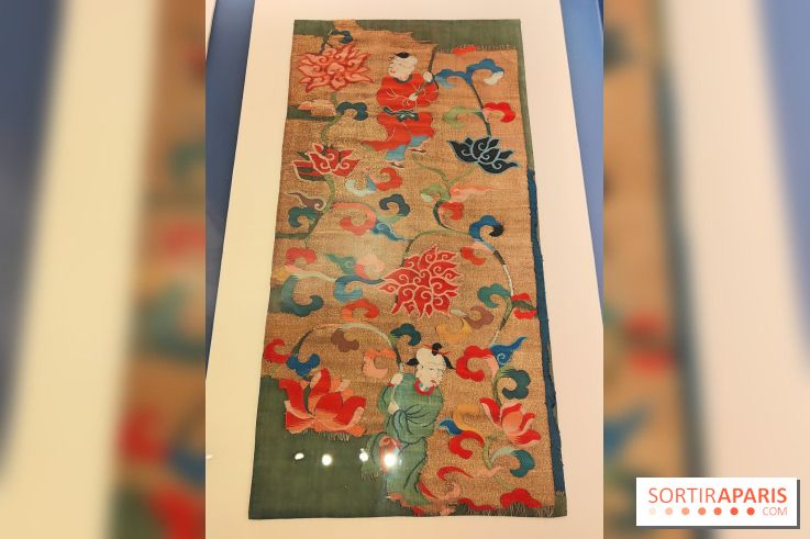 Au fil de l'or : l'expo brillante sur l'or dans l'art de la mode au musée du Quai Branly - photos - fotor 1739184241611