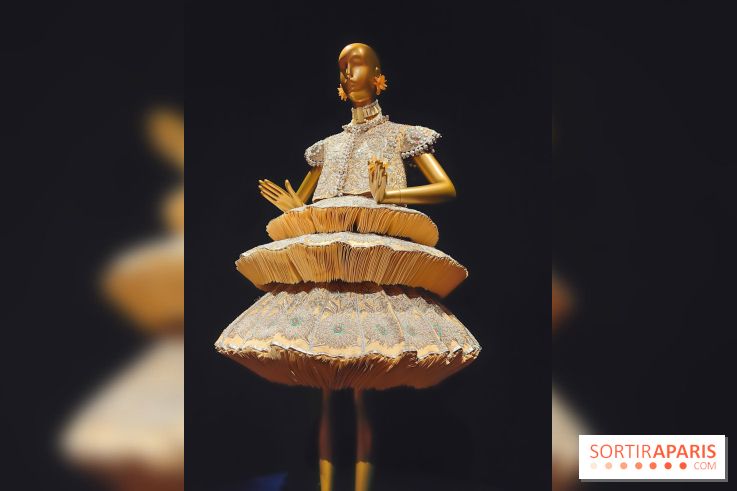 Au fil de l'or : l'expo brillante sur l'or dans l'art de la mode au musée du Quai Branly - photos