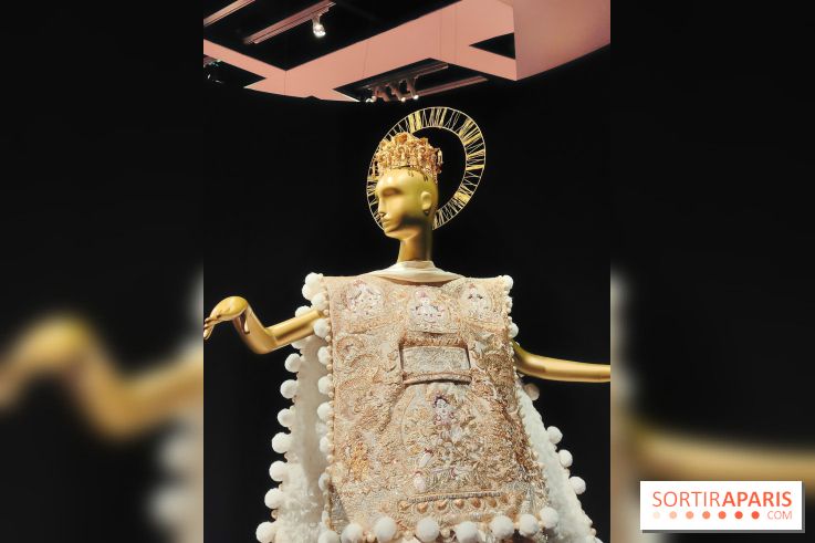 Au fil de l'or : l'expo brillante sur l'or dans l'art de la mode au musée du Quai Branly - photos