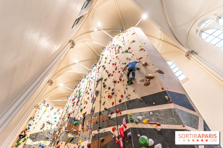 Climbing District Sèvres-Lecourbe, la salle d'escalade dans l'ancienne église Sainte-Rita dans le 15e