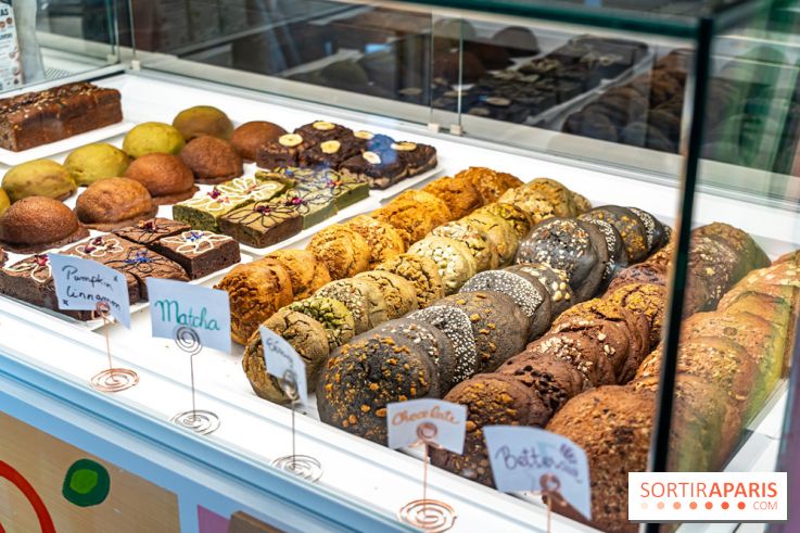 Hanoi 1988 flowers & Archives, le coffee shop vietnamien - fleuriste et atelier DIY - A7C03333