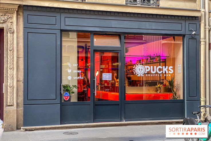 Pucks, l'enseigne de shuffleboard à Poissonnière - IMG 4422