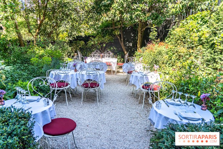 Terrasse de l'Hôtel Particulier, le jardin verdoyant au cœur de Montmartre - photo