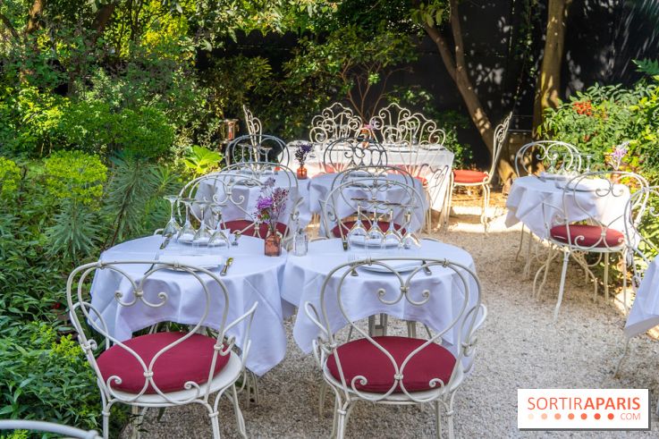 Terrasse de l'Hôtel Particulier, le jardin verdoyant au cœur de Montmartre - photo - A7C06366 HDR
