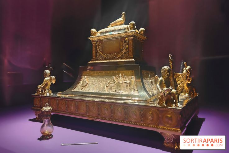 Le Dernier sacre : l'exposition immersive dans les coulisses d'un couronnement au Mobilier national  - fotor 1744999613604