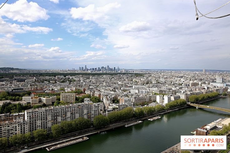 Ballon de Paris au parc André-Citroën : nos photos du vol à bord de l'aéronef -  visuel Paris - vue aérienne Paris - vue toit Paris
