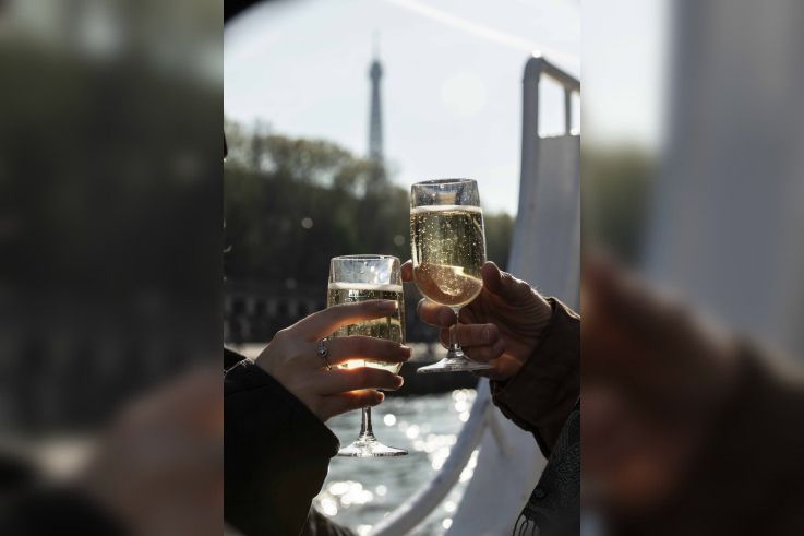 Vedettes de Paris : le plus bel apéro de la saison vous attend sur la Seine