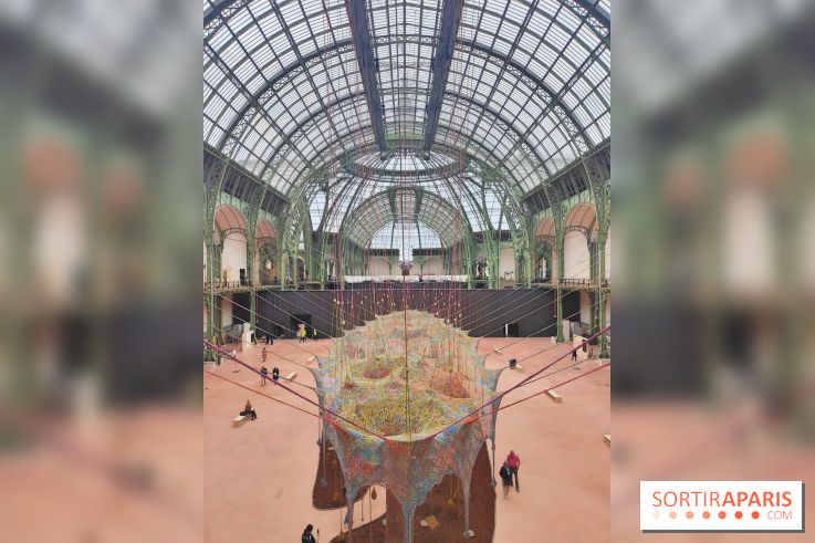 Ernesto Neto tisse une nouvelle installation monumentale gratuite au Grand Palais, nos photos - fotor 1749119542376