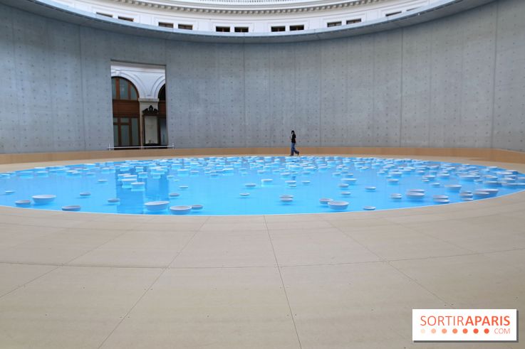 Clinamen, nos photos de l'une installation aquatique et musicale à la Bourse de Commerce - Clinamen Bourse de Commerce 1