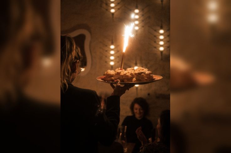 Paillettes Paris : un restaurant festif, une cuisine méditerranéenne  - 65366e72b75ad