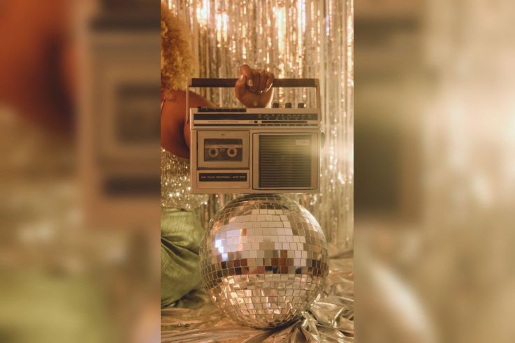 Le Xmas Market Disco de Mercato : un marché de Noël seconde main & festif dans le 19e (5–7 décembre)