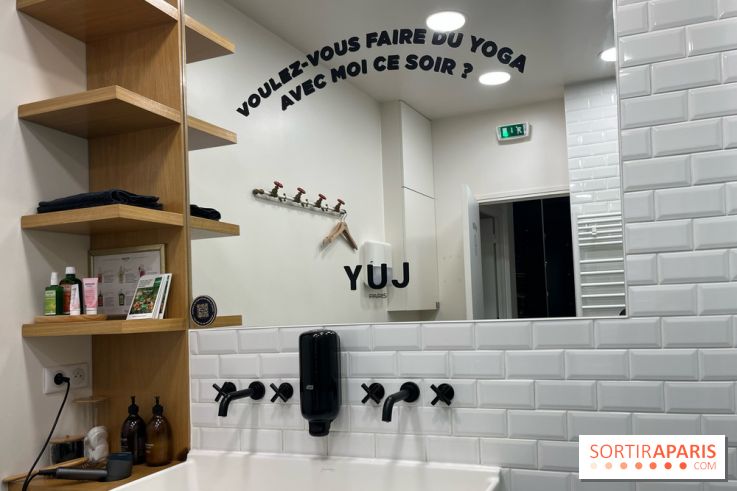 YUJ, les cours de yoga sous lumière infrarouge - nos photos - 64738435 FC09 45DC 8593 007A9B296936