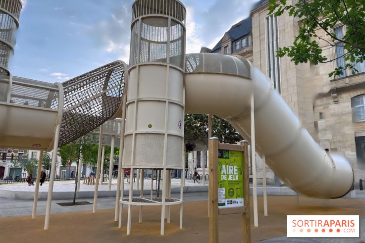 Aire de jeux place Jean Jaurès - 3890A2DE C302 41F8 9DB9 FF743AF024E7