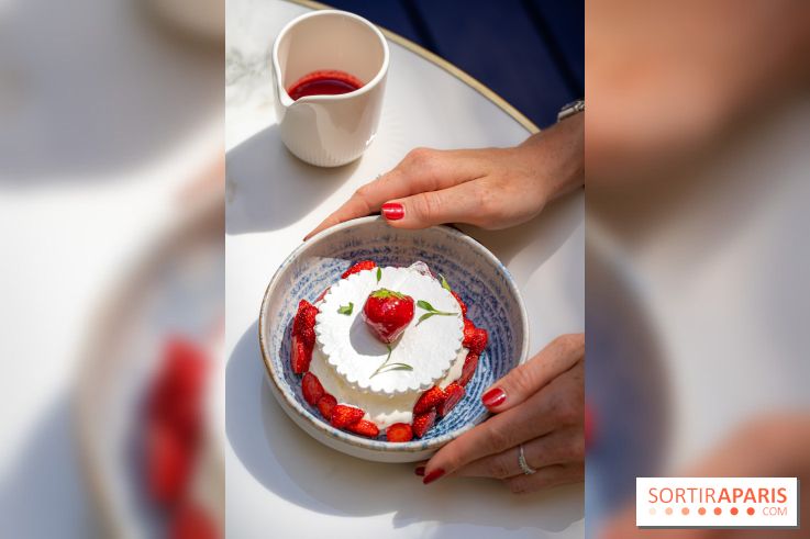 Maison Delano restaurant et terrasse cachée Paris 8e - dessert de fraises