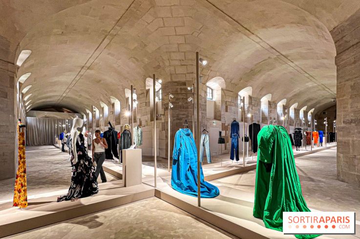 Balenciaga by Demna : l'exposition mode évènement (et gratuite !) au siège du groupe Kering
