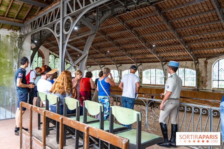 Visite guidée de l'École Mlitaire d'Équitation