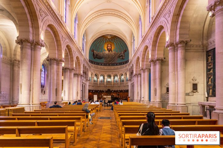 Le Couvent de L'Annonciation, son église romano-byzantine et son cloître Paris 8e