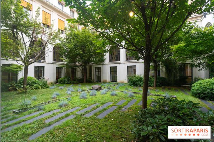 Le Couvent de L'Annonciation, son église romano-byzantine et son cloître Paris 8e