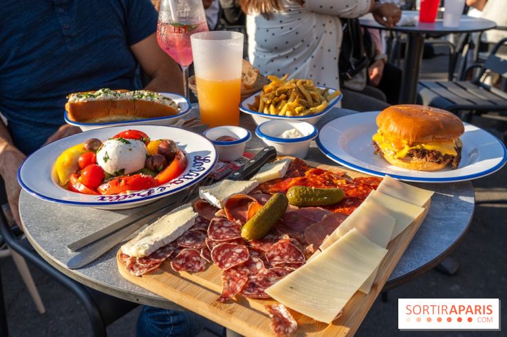 Bonnotte Club Paris, la guinguette branchée et abordable au pied de la Tour Eiffel