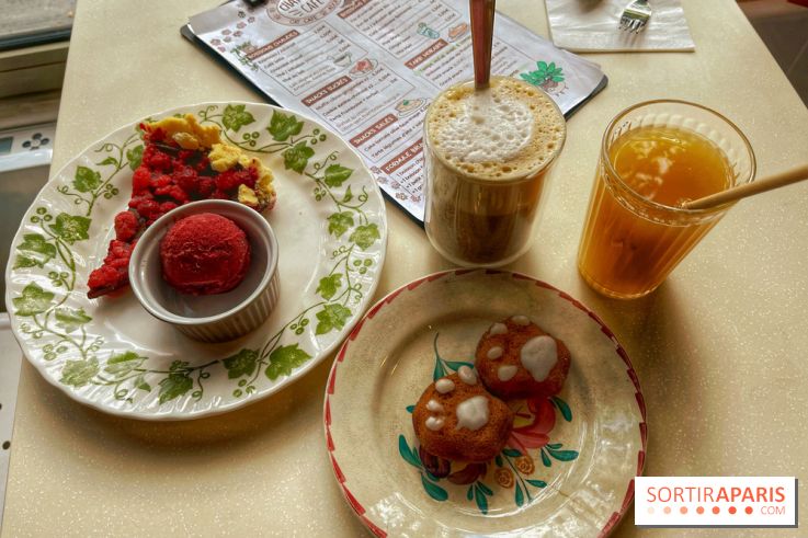 Chat-Rivari Café