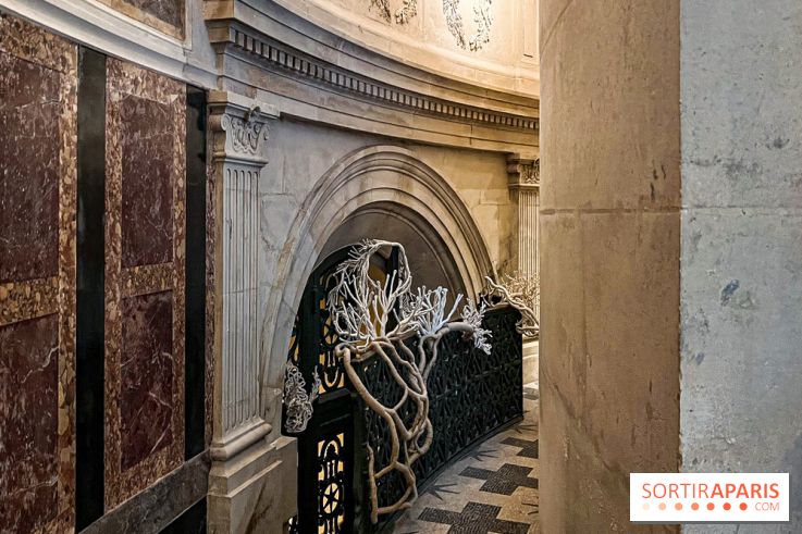 Paris Design Week 2025: une œuvre textile s'invite dans la Colonne de Juillet, place de la Bastille - IMG 7274 jpg